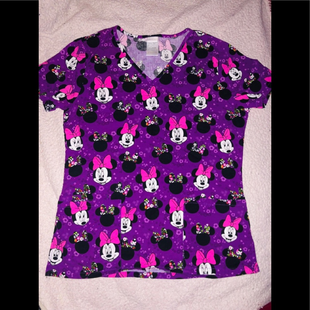 Disney “Ditzy” Minnie Mouse Scrub Top – Size XS | Cute & Comfy